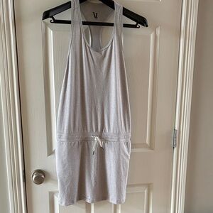 Vuori Heather Gray Tee